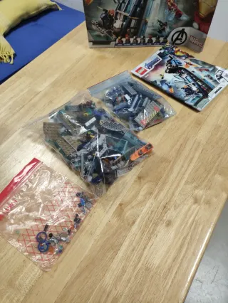 Lego Avengers Tower Battle 76166