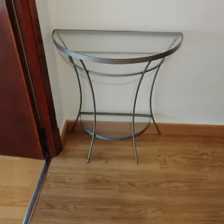 Consola de entrada cristal y metal,en buen estado,