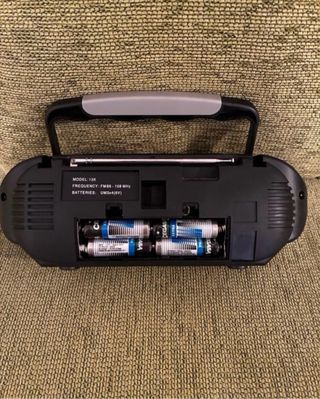 Radio Portátil FM Vintage Sin Estrenar