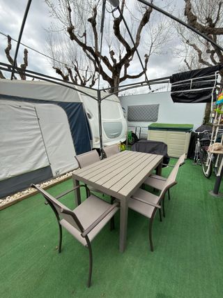 Caravana fija en Camping La Masia Blanes