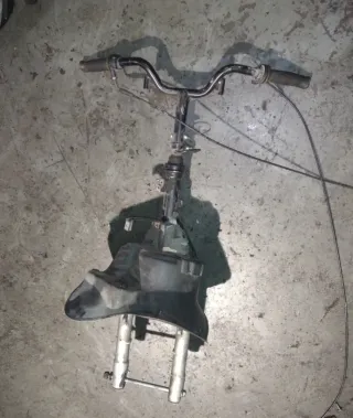 Manillar y horquilla de Aprilia sonic