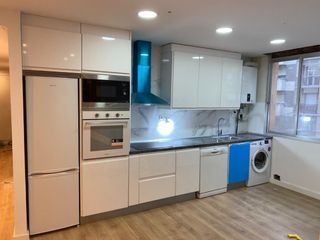 Puertas, cocinas, armarios , suelos de Madera