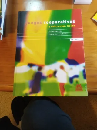 Juegos cooperativos y educación física (Spanish...