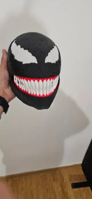 Casco Venom Impreso 3D