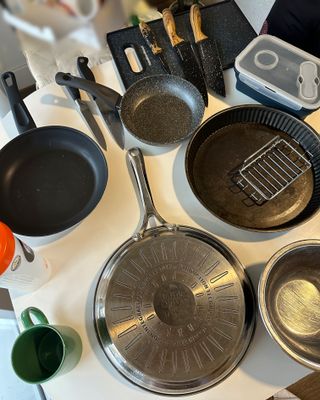 Set de Cocina: Sartenes, Bol y Más