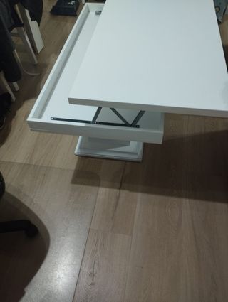 Mesa de centro de salon color blanca elevable