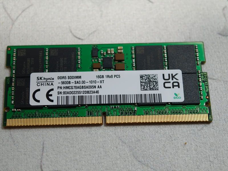 MÓDULOS RAM SK-hynix DDR5 SODIMM 2x16GB 5600MHz.