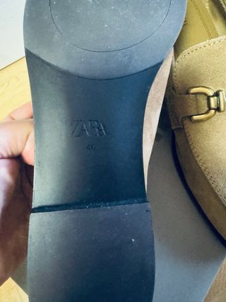 Mocasines Zara Beige con Hebilla Dorada