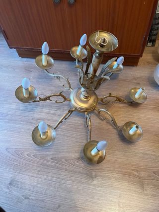 Lámpara de araña dorada metal