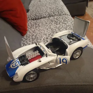 Coche de colección hierro