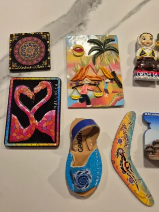 Lote 10 imanes de viaje de varios países