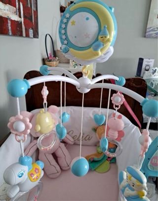 Móvil cuna musical con luces