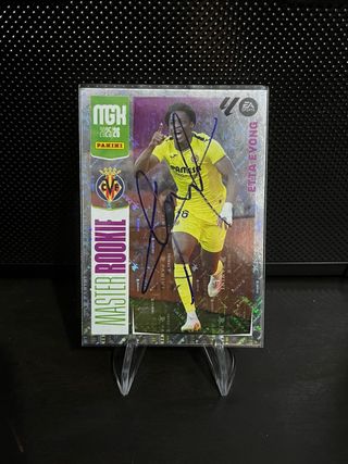 Cromo firmado Master Rookie Etta Eyong