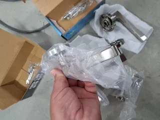 Lote 2 manillas acero inoxidable modernas