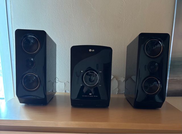 Equipo de música LG con USB (entrega en mano )