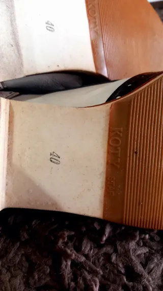 Zapatos mujer negros y blancos