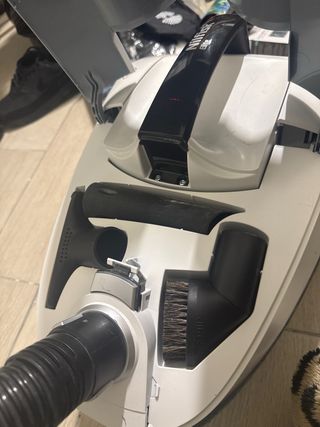 Aspiradora Nilfisk Elite Eco Energy regalo bolsa