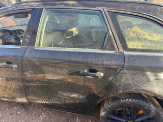 8K9833051D PUERTA TRASERA IZQUIERDA AUDI A4 AVANT