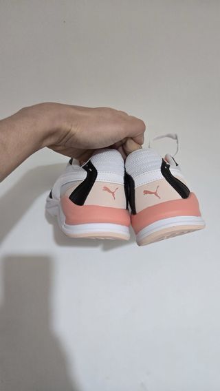 Zapatillas Puma Mujer Rosa y Blanco