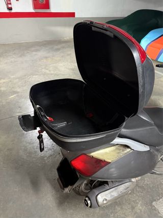 Aprilia Atlantic 250 Scooter