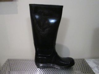BOTAS DE AGUA ALTAS COLOR NEGRO BRILLANTE Nº 39