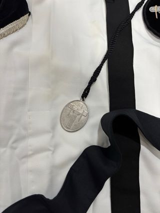 Traje Cofradía Exaltación Santa Cruz zaragoza