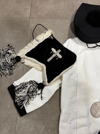 Traje Cofradía Exaltación Santa Cruz zaragoza