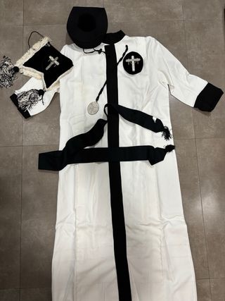 Traje Cofradía Exaltación Santa Cruz zaragoza