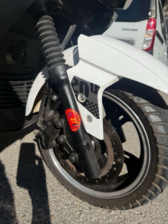 Moto Eléctrica Ebroh Strada 20th