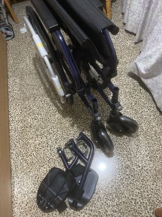 Silla de ruedas la medida es mas estrecha