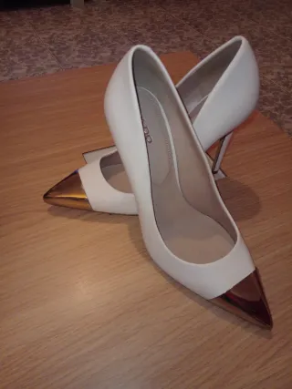 Zapatos de tacón blancos Aldo