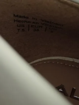 Zapatos de tacón blancos Aldo