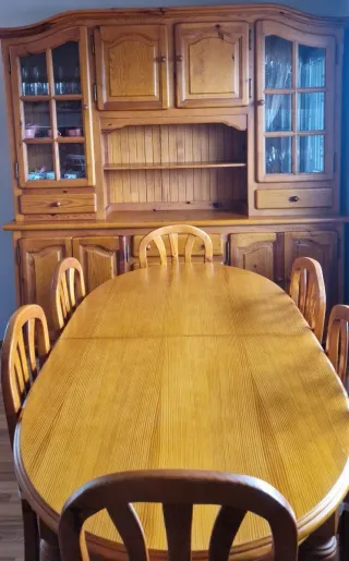 Mueble comedor, mesa madera maciza 6 sillas regalo