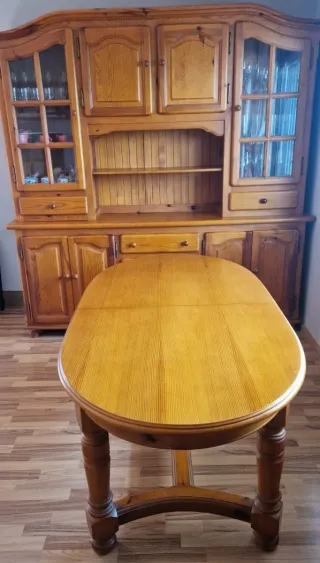 Mueble comedor, mesa madera maciza 6 sillas regalo