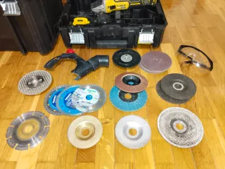 Dewalt Radial, Aspirador, Foco y Baterías