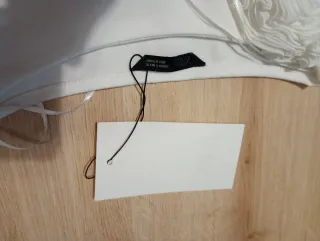 Camiseta Zara blanca manga larga