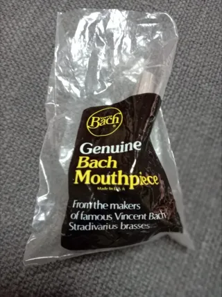 Boquilla Tuba Bach 22