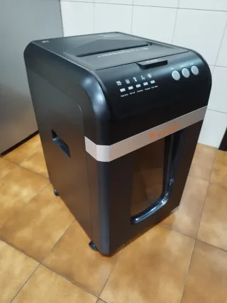 Trituradora papel con alimentador 200 hojas