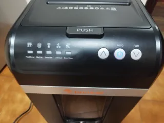 Trituradora papel con alimentador 200 hojas