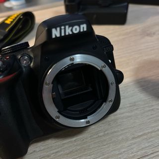 Cámara Nikon D3300 + Accesorios