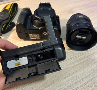 Cámara Nikon D3300 + Accesorios