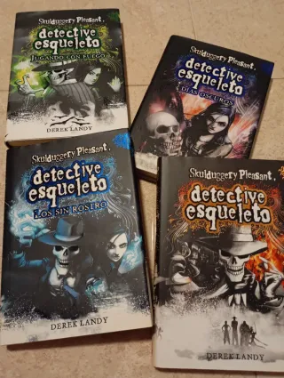Libros Detective Esqueleto