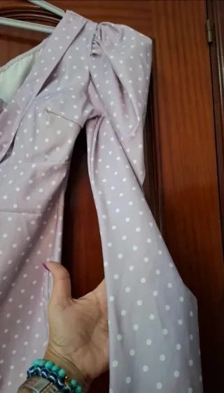 Vestido asimétrico lunares