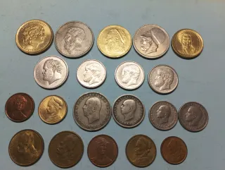Lote 25 monedas antiguas griegas todas diferentes!