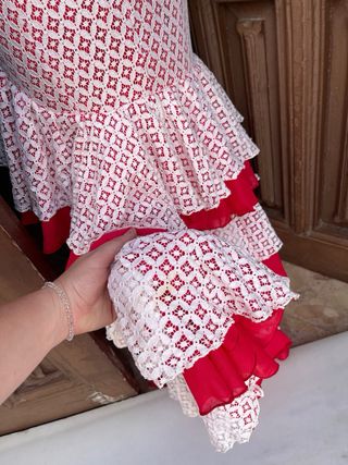 Traje de Flamenca Rojo Encaje Talla 36 elastico