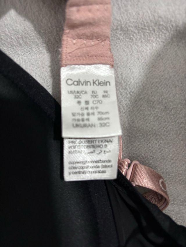 Lote 4 Sujetadores Calvin Klein