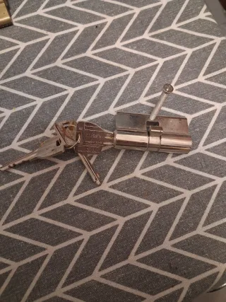 Bombín Cerradura + 3 Llaves mcm