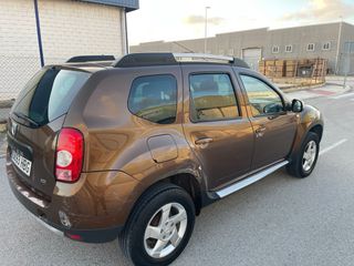 Dacia Duster 2011
