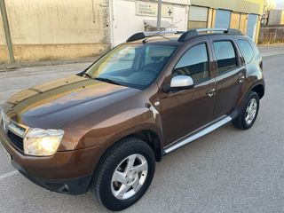 Dacia Duster 2011
