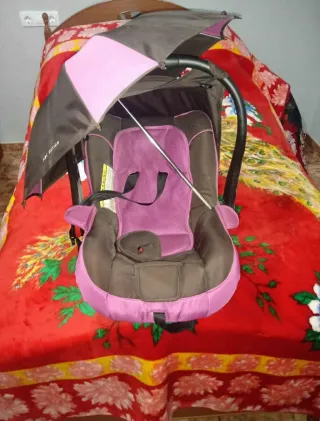 Carro de bebe prácticamente nuevo por donde lo mir